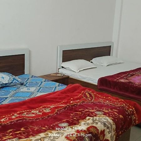 Hotel Geeta Dham Vrindāvan Exterior foto